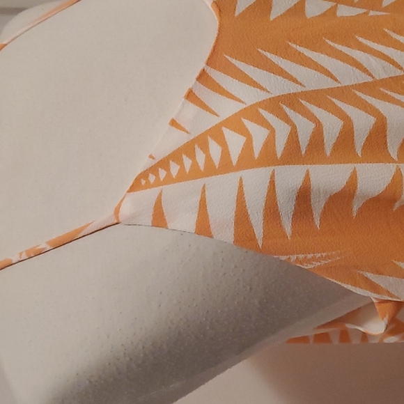 Spicy sugar size 14 peach and creme long line cami or mini dress. - Picture 2 of 5